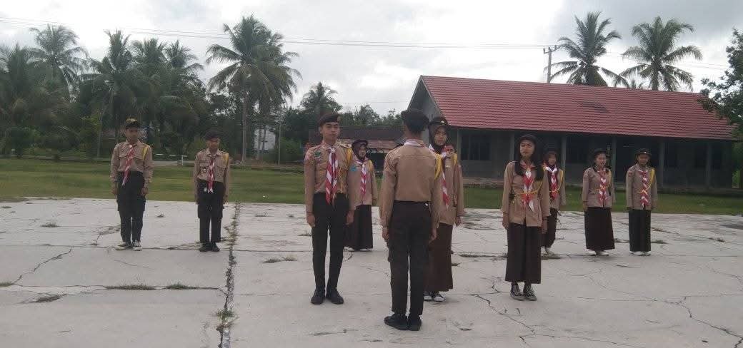 Ekstrakurikuler Pramuka (18)
