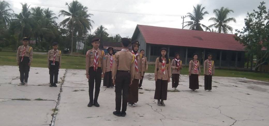 Ekstrakurikuler Pramuka (14)