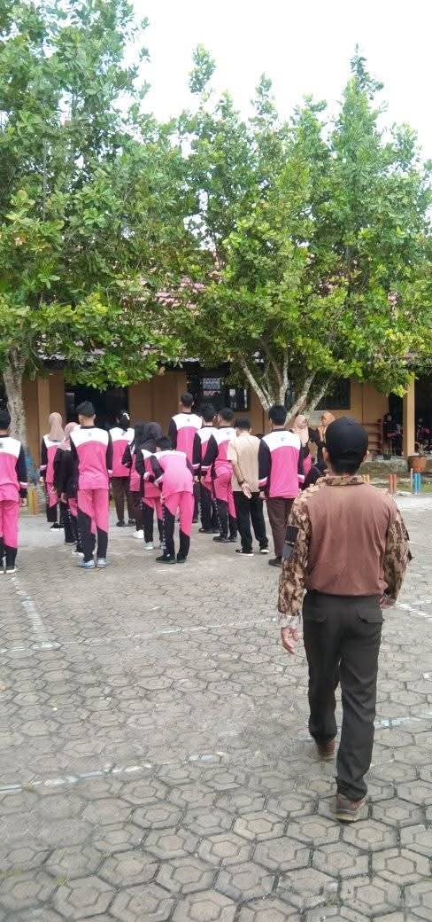 Ekstrakurikuler Pramuka (3)