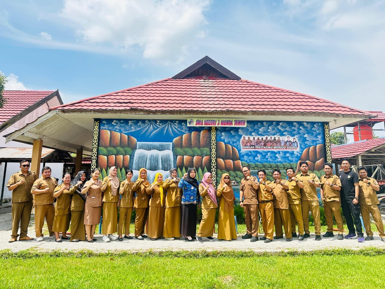 Kunjungan Pendamping Sekolah Baru SMAN 3 Muara Teweh, Masliani, S.Pd
